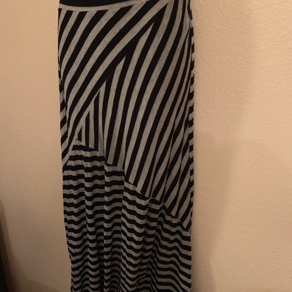 Long skirt size brat start - Picture 3 of 4